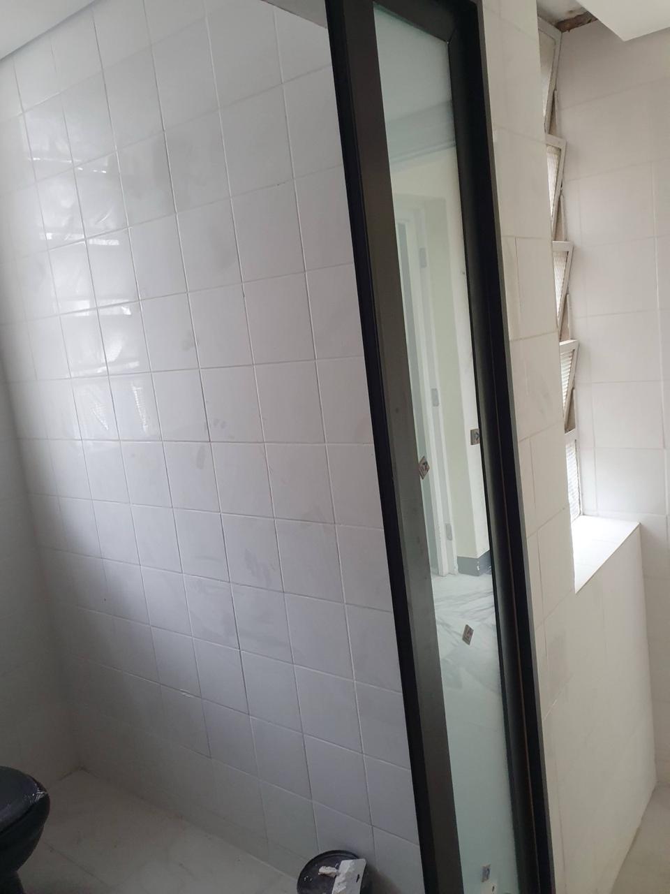 Esquadria de alumínio preto